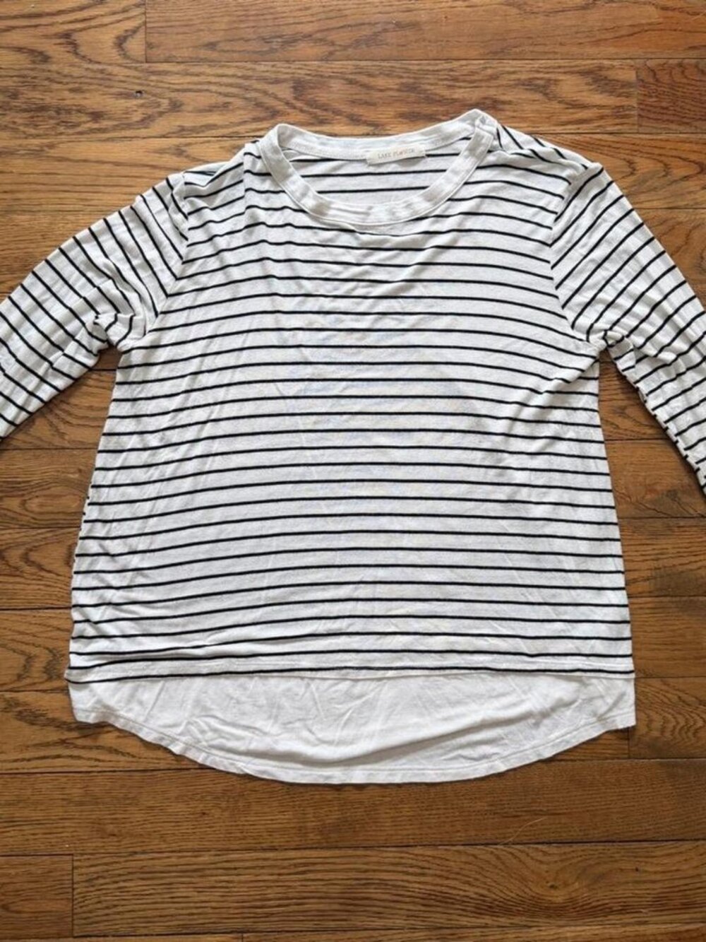Lake Flower white + black striped top Size S #striped #lakeflower
